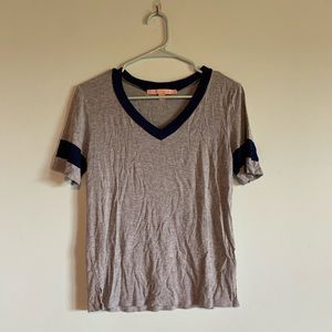 grey t-shirt w navy accents